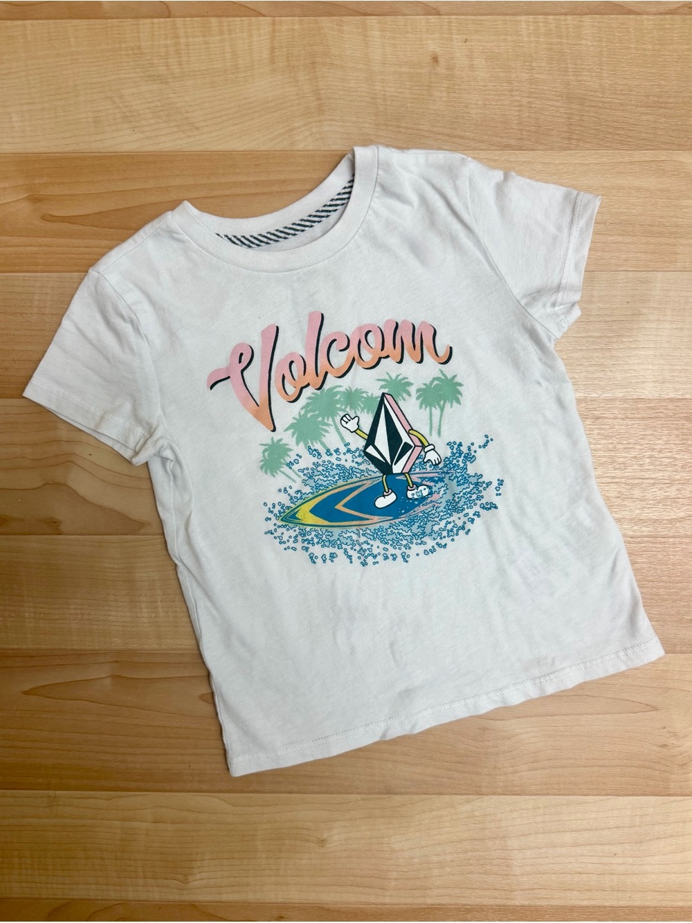 Volcom Kids Graphic Tee Size 5 Surfing Stone White